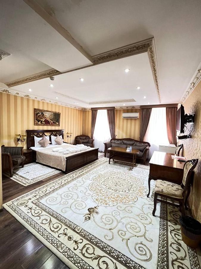 Hotel Papillon Tashkent Exterior photo